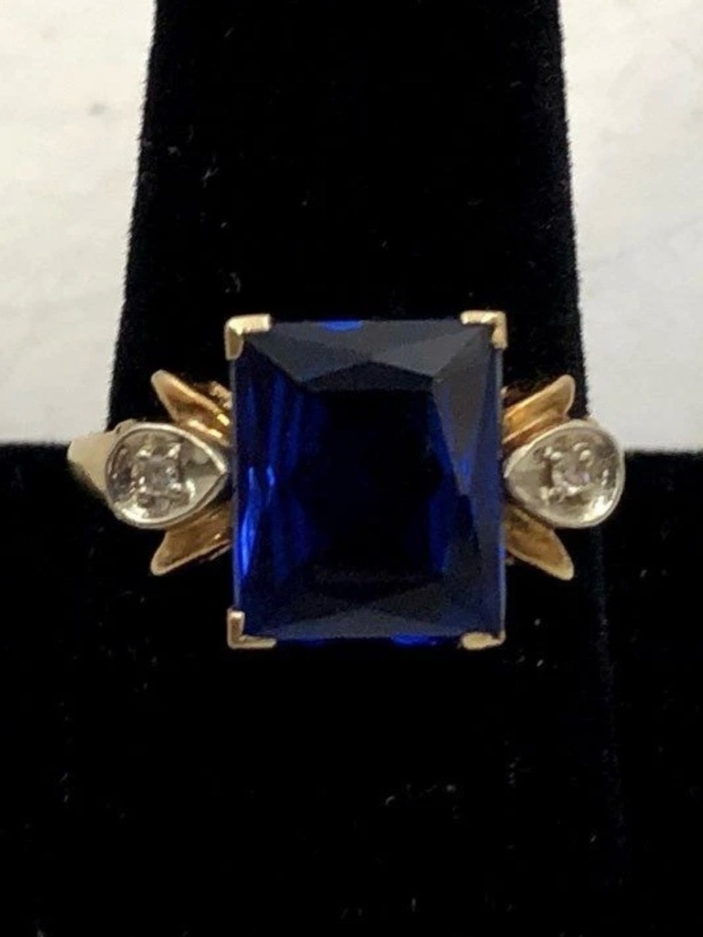 Vintage 14K Gold Blue Gemstone Diamond Ring Size 8.75 4.69g Estate